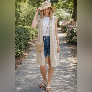 Joseph A. Woman open front sleeveless duster